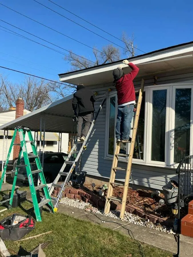 Restoration crew performing exterior repair in Barnhart